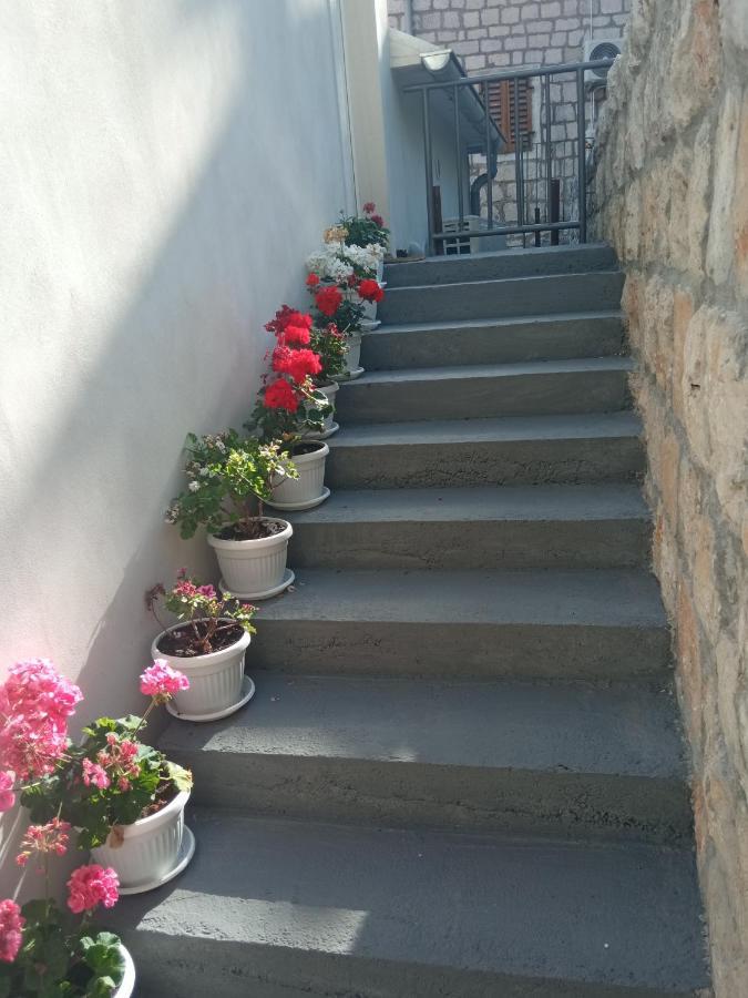 Apartment Rosic Perast Exteriör bild