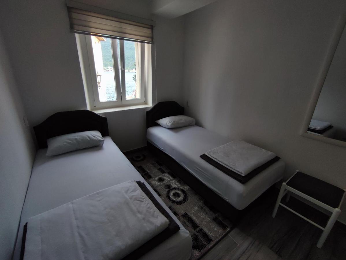Apartment Rosic Perast Exteriör bild